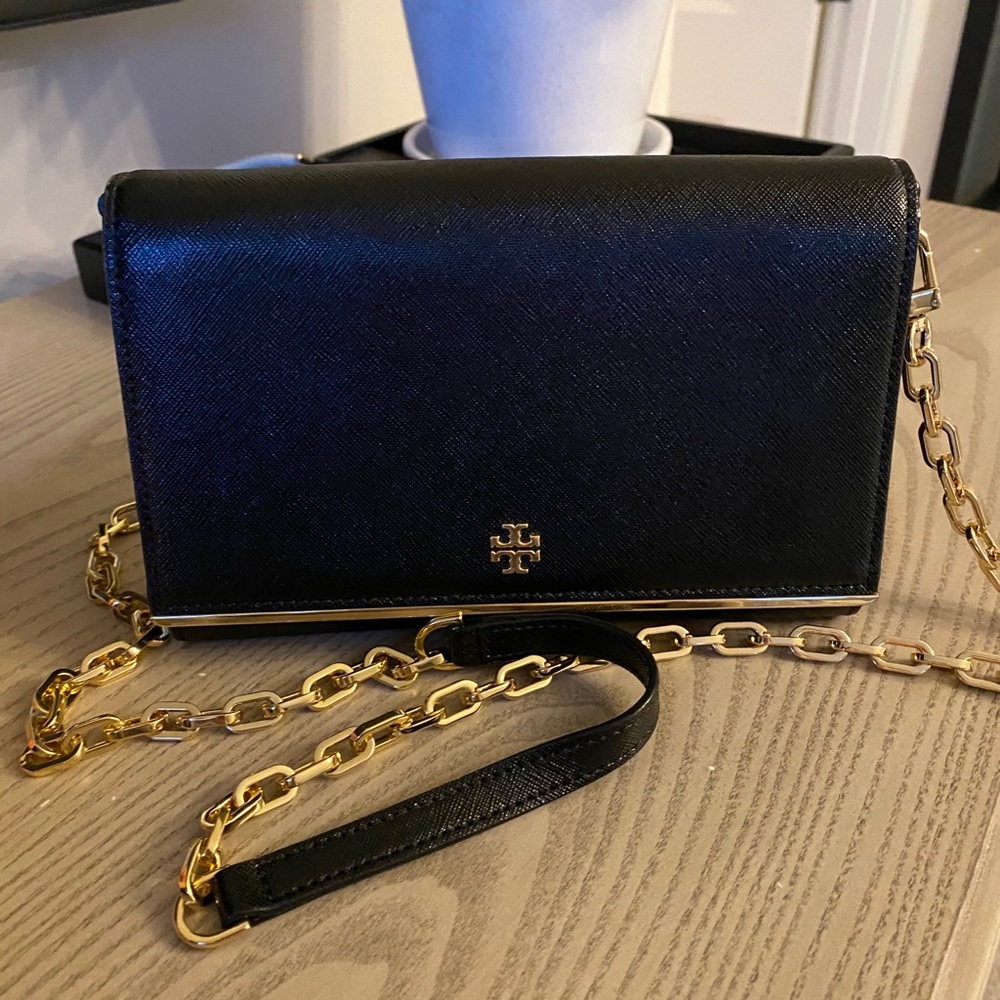 Beautiful TORY BURCH Clutch with Chain - Picture 3 of 4